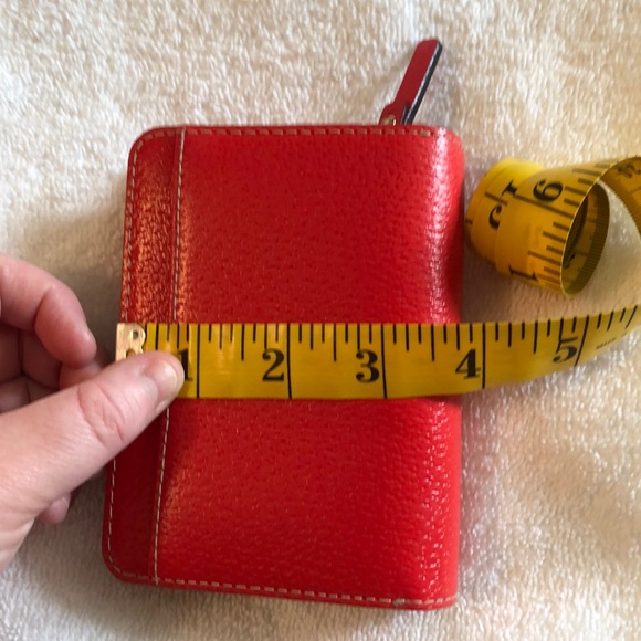 Kate Spade wallet - Picture 5 of 8